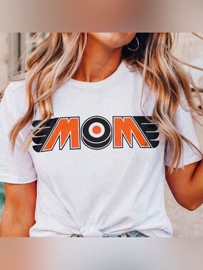 Flyers Mom, Mother’s Day t-shirt 🏒🥅